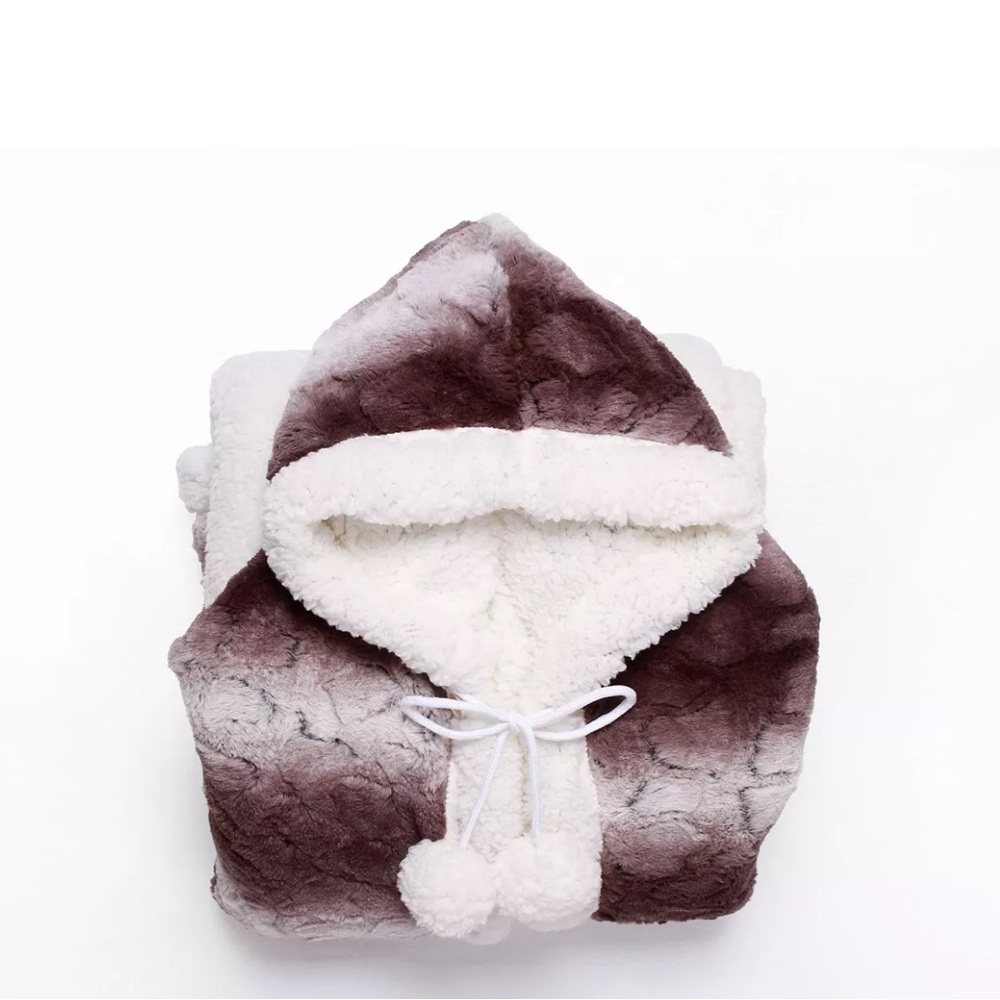 Nava 51x71 Hooded Snuggle
